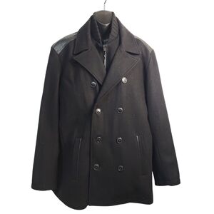 Great pre-owned condition.Black color.Wool blend.Double breasted.Size: XLP